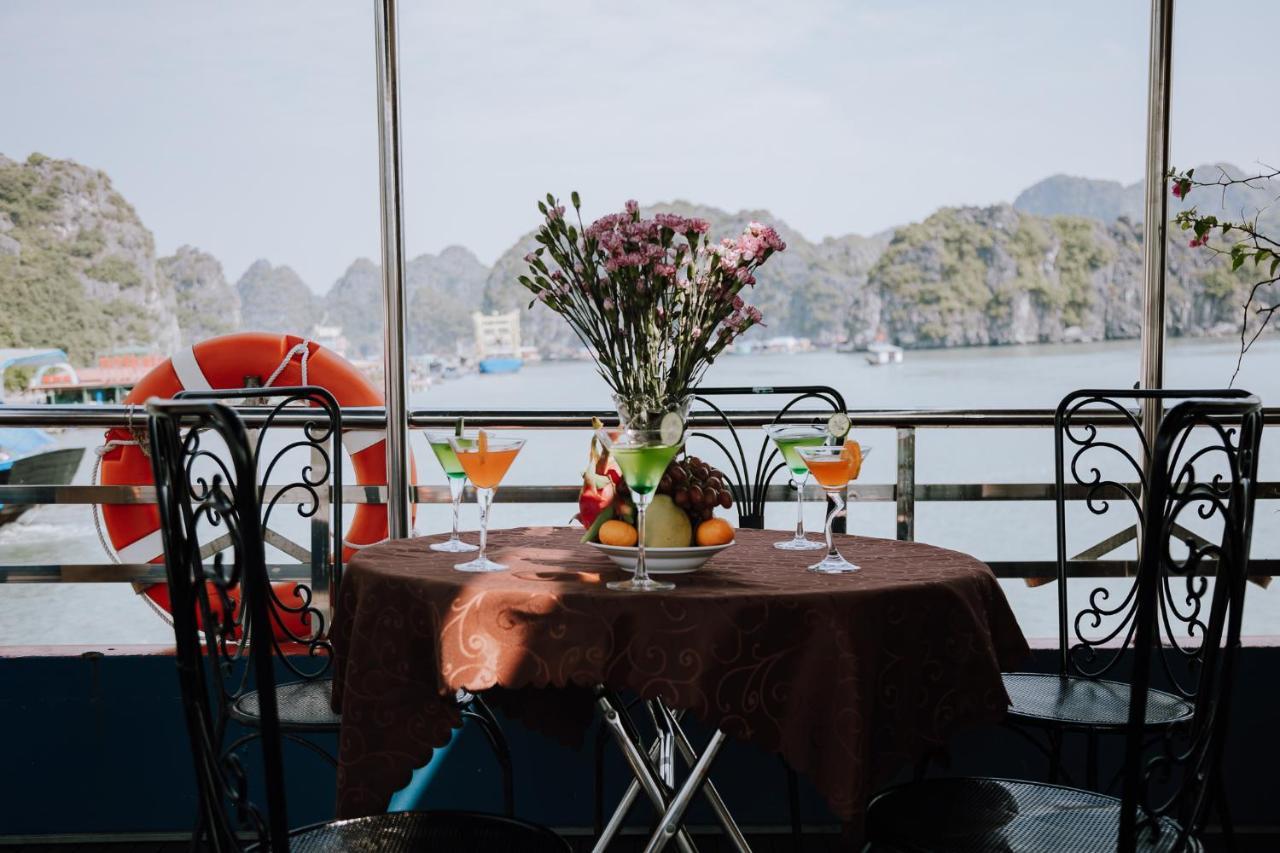 Cat Ba Bay Cruises Dong Khe Sau Exterior foto