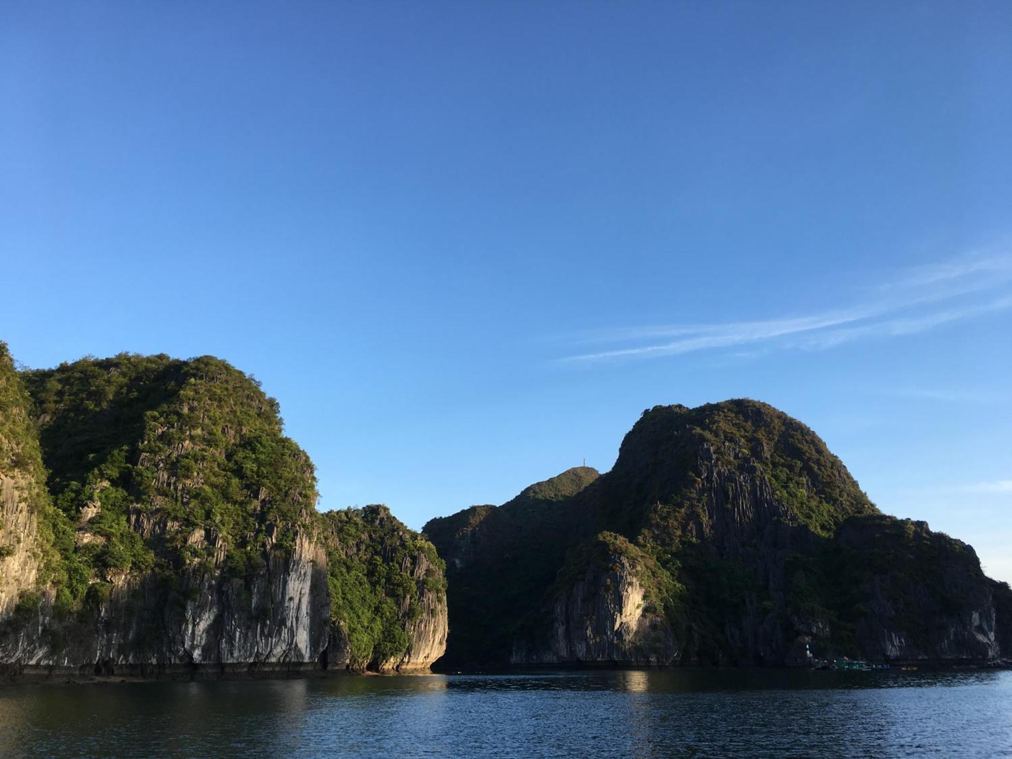 Cat Ba Bay Cruises Dong Khe Sau Exterior foto