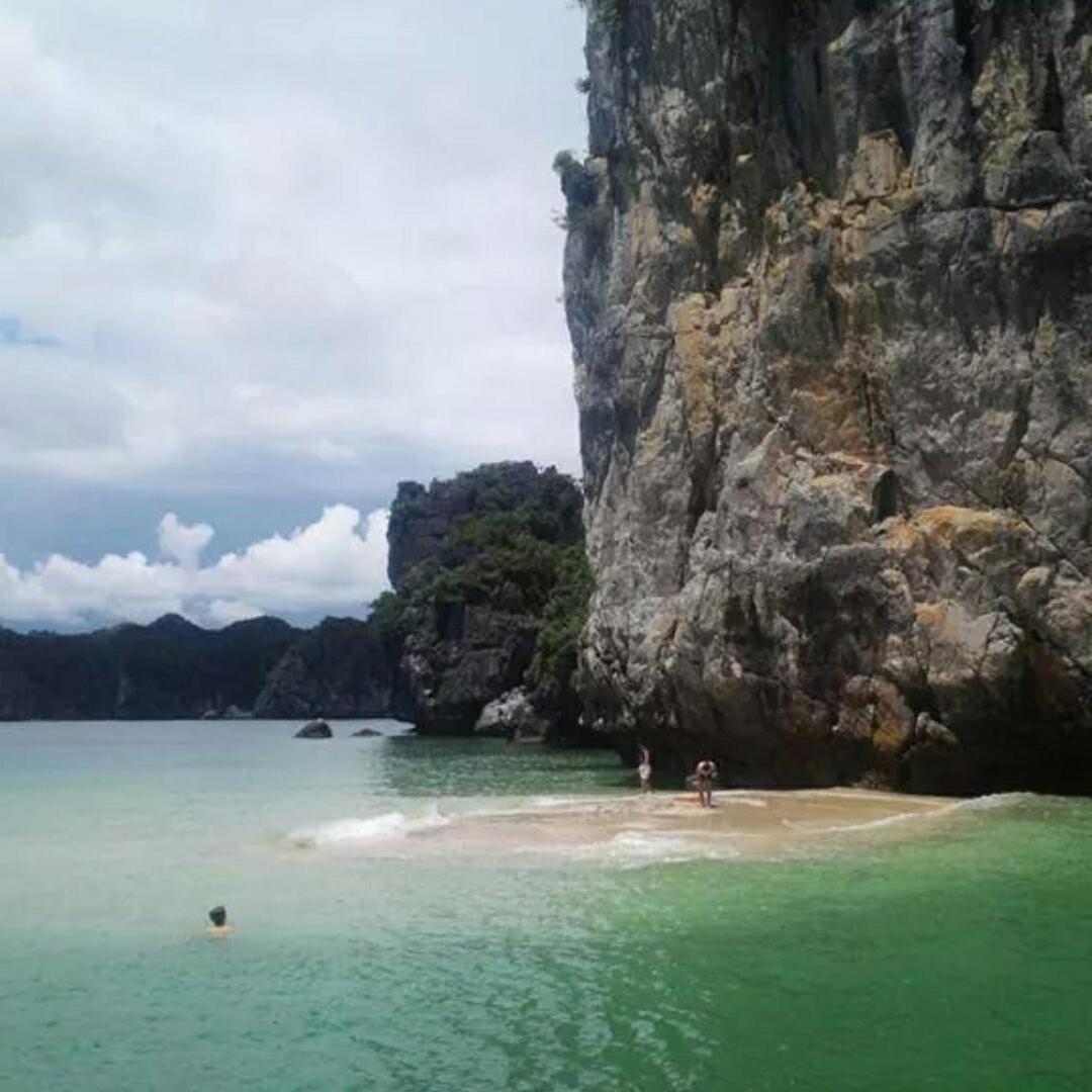 Cat Ba Bay Cruises Dong Khe Sau Exterior foto