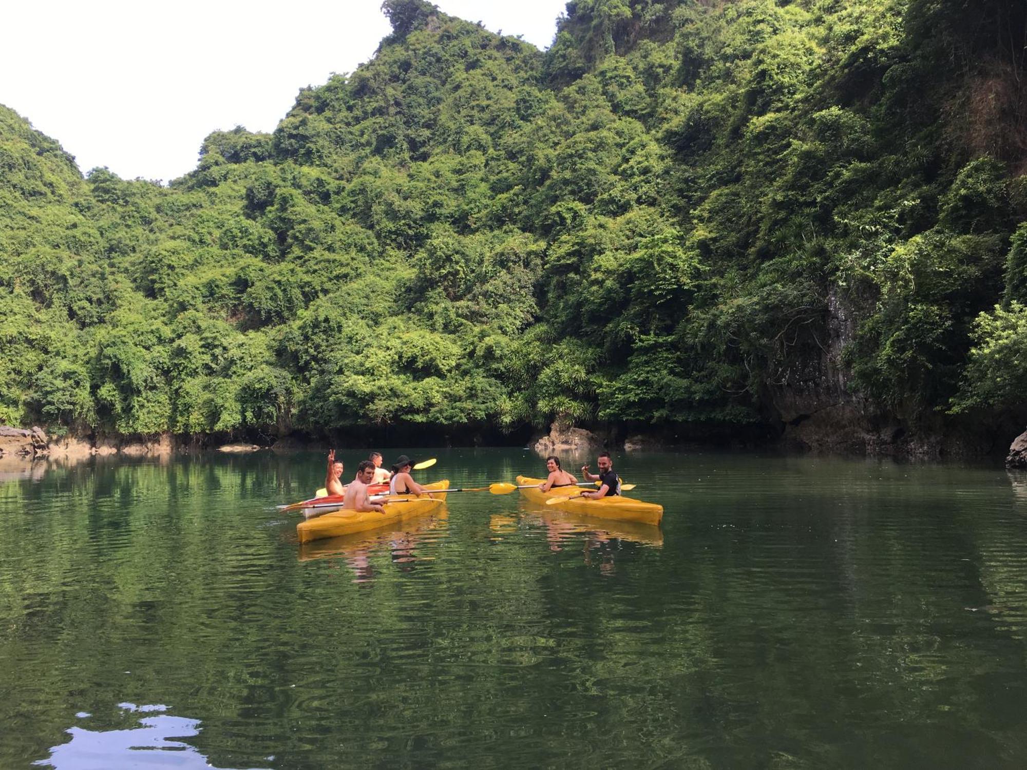 Cat Ba Bay Cruises Dong Khe Sau Exterior foto